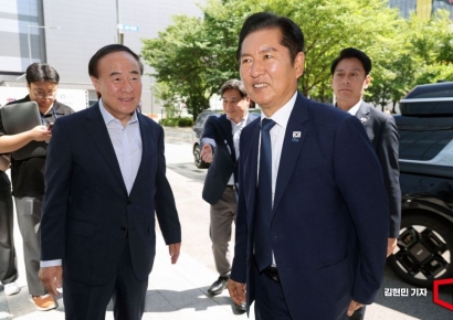 [포토] 삼성전자 평택캠퍼스 찾은 정청래
