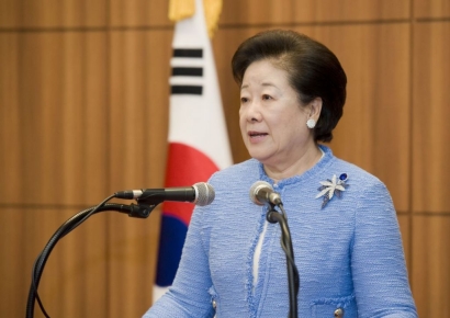 [속보] 한학자 통일교 총재 측 "17일 오전 10시 김건희특검 출석"