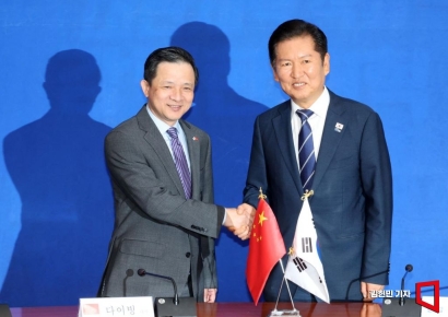 [포토] 정청래, 중국대사 접견…"한중 전략적 협력 관계 발전시켜야"