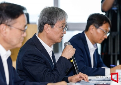 이찬진 금감원장, "사이버사고, 카드사 CEO가 책임지고 관리"