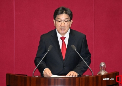 "강릉 시민들은 거짓말에 속지 않을 것" 옥중 추석인사 전한 권성동 