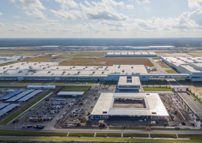 현대차 "배터리 합작 공장 건설 2~3달 지연"…美 투자 공장 줄줄이 차질