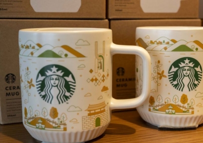 김포시, '스타벅스 애기봉 머그잔' 출시 4주 만에 완판 기염