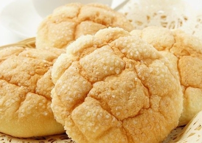 후배가 빵집에서 사온 '일본 명물' 빵…어떻게 붙여진 이름이지?[日요일日문화]