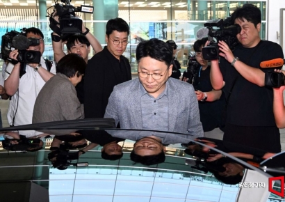 [포토] 귀국한 김동명 LG엔솔 사장