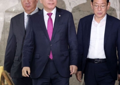 [포토] 野, '조희대 사퇴·내란재판부 설치'에 "독재 구축 혈안"