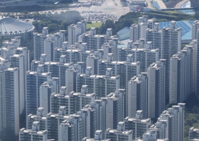 "집 팔고 그대로 눌러앉는다"…불장 부추기는 주전세 '갭투자'[부동산AtoZ]