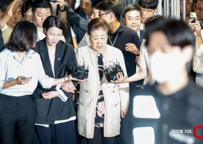 [포토] 김건희 특검 출석한 한학자 통일교 총재