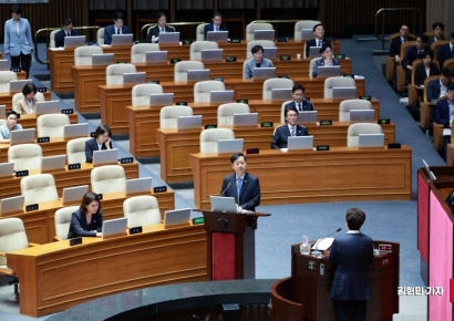 [포토] 경제분야 대정부질문 답변하는 구윤철 부총리