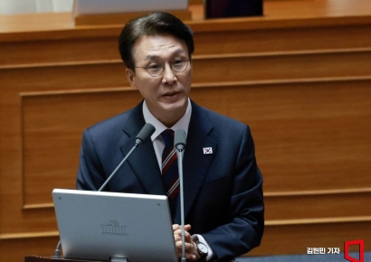 김민석 총리, 22일 'KT·롯데카드 해킹' 긴급 현안점검 회의