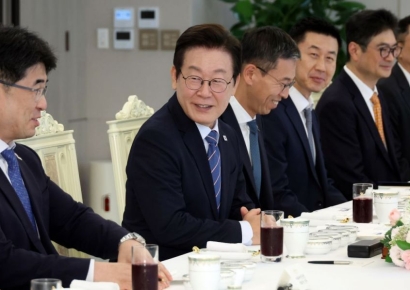 '매달 100만원' 국장 투자 약속한 李대통령…수익률 26.4% 기록