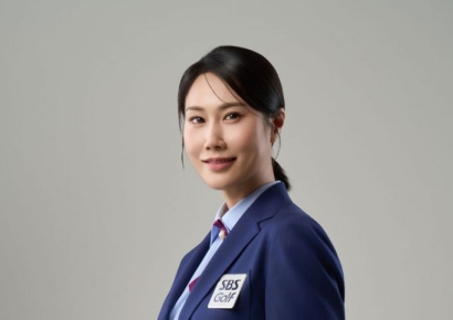 김하늘 해설위원 데뷔…"생중계 해설은 처음이라 무척 떨린다"