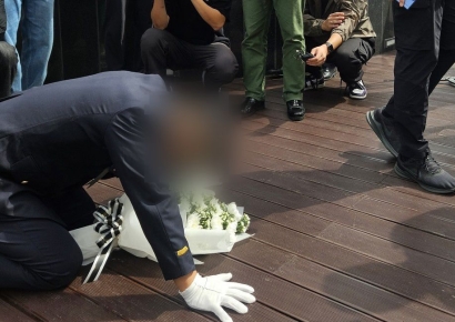 故이재석 경사 추모한다며 갯벌 들어간 당직 팀장…구조대 수십명 투입
