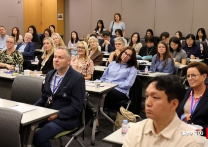 "공짜 싫어, 낳자 마자 입학 대기표 뽑았다"…돌연 사교육 열풍 부는 '이 나라'