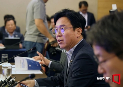 노동장관 "사고 반복 땐 압수수색·구속 적극 활용"
