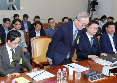 과방위 '해킹사태' 청문회…KT·롯데카드 집중 난타에 '대국민 사과'