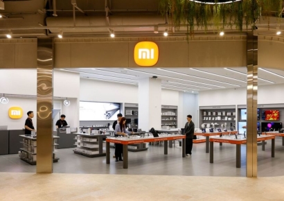 "삼성 샀어야했나" 두 달째 기다리기만…배터리 교체하려다 임대폰 신세