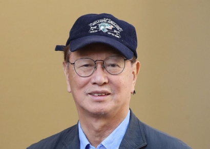 "천국 유머 1번지서 다시 만나요" 전유성 별세 연예계 추모 이어져