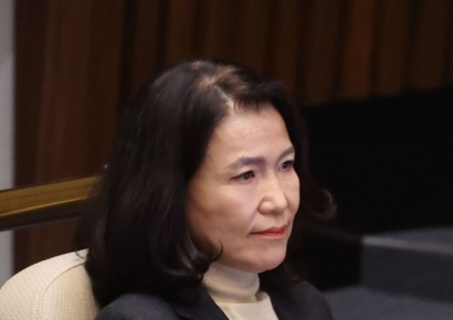 "'개딸' 추석선물 주려고"…방통위 폐지에 이진숙 '법적 대응' 방침(종합)