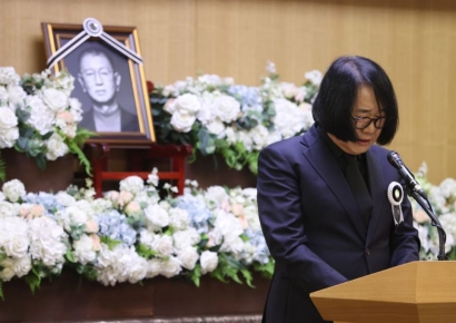 "웃으며 가세요" 전유성 영결식서 '숭그리당당'…개그맨답게 배웅한 선후배들