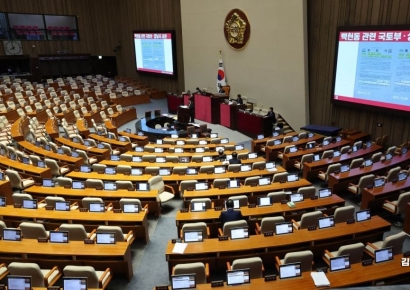 국회 증감법 오늘 처리 수순…여야, 명절 전 극한 대치