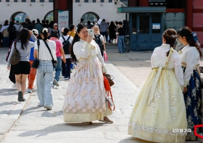 K컬처 확산에 韓 전통문화 관심↑…외국인 몰리는 박물관[K홀릭]