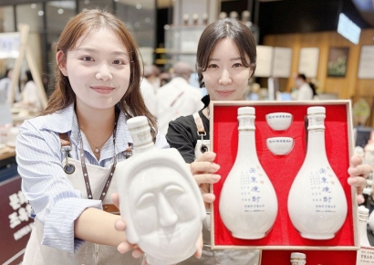 500년 전통 잇는 '명인의 술'… 롯데百 광복점, 추석맞이 특별선물 팝업스토어