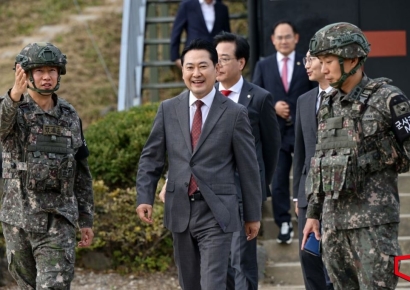 "尹 망령 소환…제2의 윤석열 꿈꾸나" 장동혁 면회에 정치권 공방