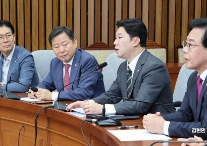 [포토] 진종오 "與 '종교단체 경선활용' 통일교 개입"