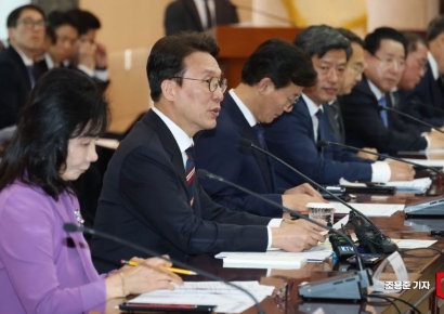 [포토] 제1차 국가기관 전력망 확충 위원회 주재한 김민석 총리