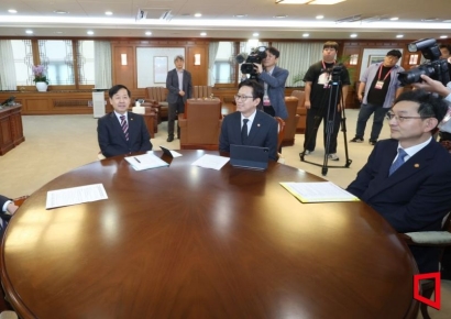 [포토] 김민석 총리, 첫 3+알파(α) 회의에서 발언 