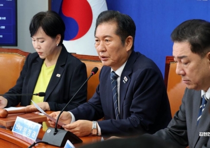 [포토] 정청래 "검찰개혁 마무리·사법개혁 추석 이후 발표"
