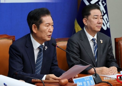 [포토] 정청래 “‘검찰 개혁 저항’ 특검 파견 검사들, 자중해야”