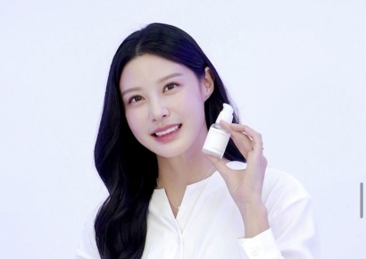 조민, 면세점 입점 특혜설에 "정상적 상업 거래 과정…법적 대응"