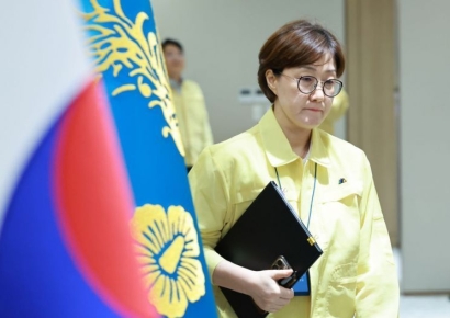 "김현지, 나이·학력 등 개인정보 비공개는 직권남용" 시민단체, 경찰 고발
