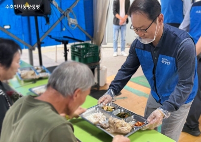 성대규 동양생명 대표, 독거노인 '건강한 한끼' 봉사