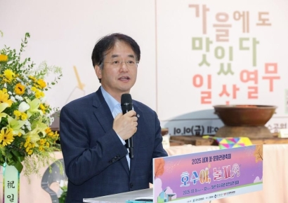 [포토]이동환 고양시장, ‘일산열무축제’ 참석…"열무, 가을에도 맛있다"