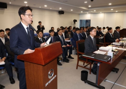[2025국감]"국정자원 화재 회의보다 예능 먼저"…李대통령 행적 도마위