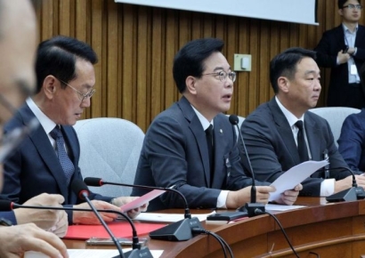 [포토] 국힘 "조희대 감금 사태, 탈레반의 조리돌림 인민재판"