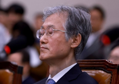 조희대, 한덕수 회동 의혹 부인…與 "의혹 여전" 野 "사법부 능멸"