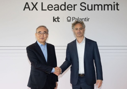 KT, 팔란티어와 韓서 첫 CEO 회동…"팔란티어 플랫폼 국내 확산"