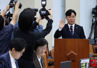 [2025국감]김영훈 "국민생명·안전보호는 제1책무…산재예방 집중"