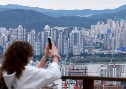 Bank Mortgage Loans Up 2.5 Trillion Won in September, Growth Slows... "Further Expansion Possible by Year-End"