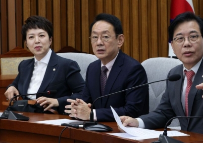[포토] 송언석 "부동산 대책, 사고 싶은 사람·팔고 싶은 사람 모두 고통"