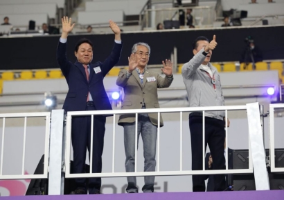 "부상 없이 안전하게" … 박완수 경남지사, 전국체전 선수단 격려 나서