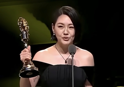"언니가 나를 이 자리에 오게 했다" 서희원 사망 8개월만에 공식석상 선 서희제