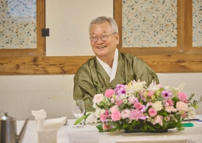 크라운해태제과 22년 예술경영…윤영달 회장 "K팝의 뿌리는 국악"
