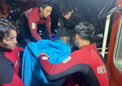 어둠 속 바다 빠진 10대…낚시객 신고로 구조