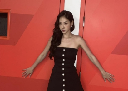 "문제승객 취급…15시간 동안 아무것도 못먹어" 가수 소유, 美 항공사 인종차별 폭로