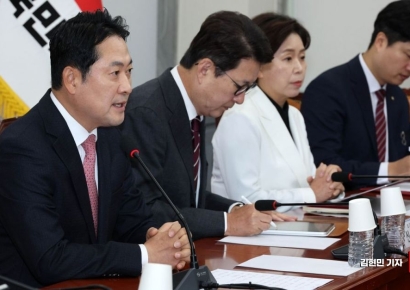 [포토] 장동혁 "10·15 대책은 부동산 테러…남은 것은 세금폭탄"